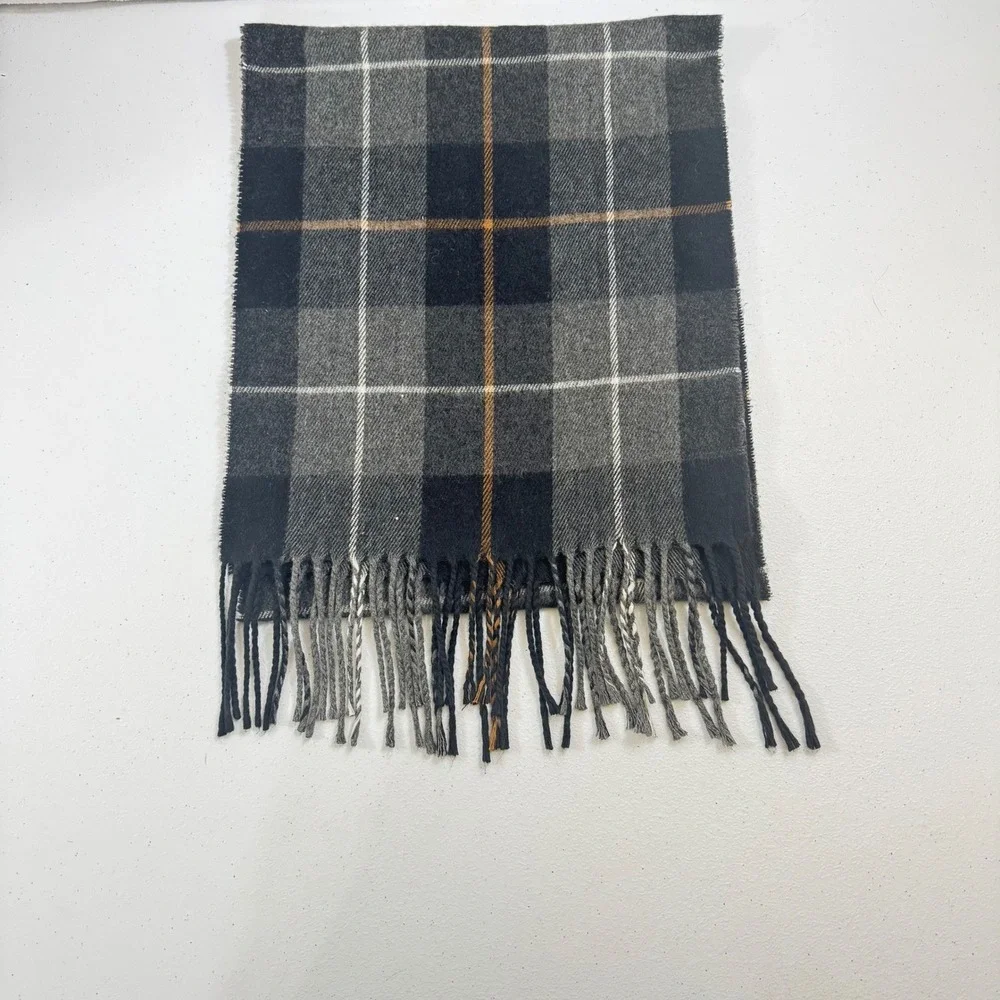 Made in Italy Grey Plaid Acrylic Fringe Scarf‎ Black White Orange Accent